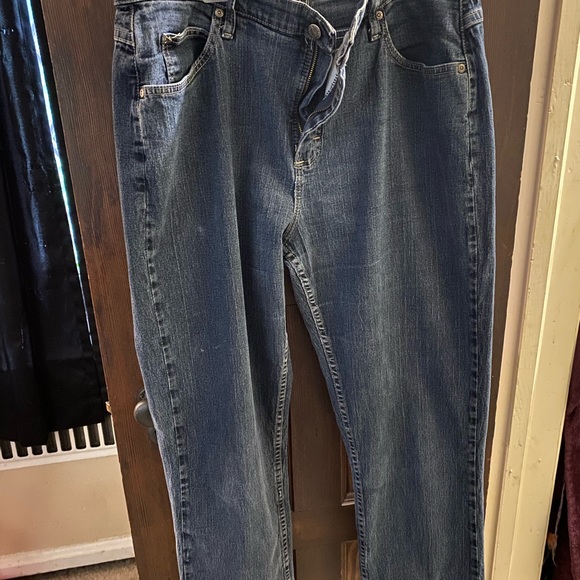 Lee Riders Jeans - Picture 2 of 5